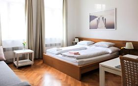 City Castle Aparthotel